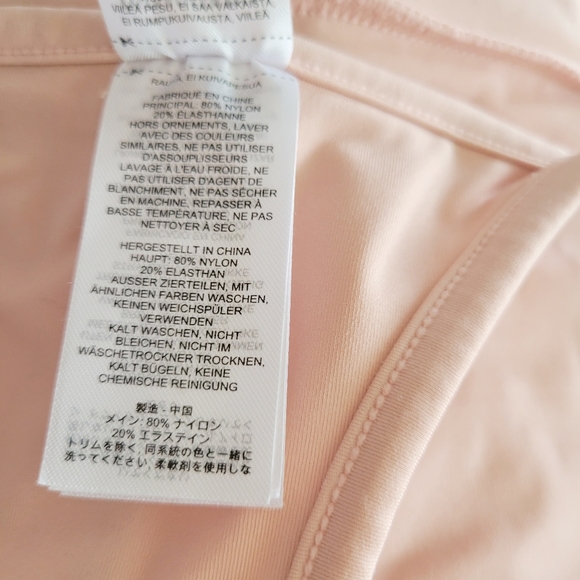 GYMSHARK Ultility Sports Bra | Front Zip Pocket | Pink | Size-S - Picture 11 of 12